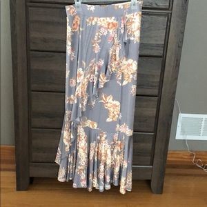 Jessica Simpson Maternity Ruffle Skirt M